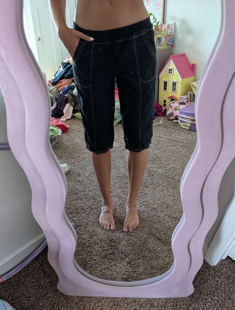 Active Black Capri Shorts with Contrast Stitching Size Medium